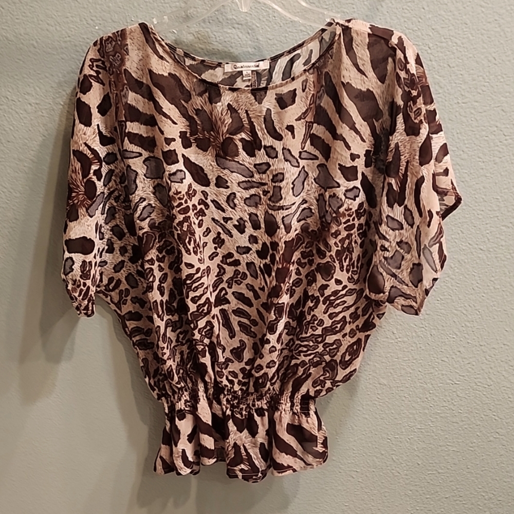 Quintessential Blouse Animal Print Size Large